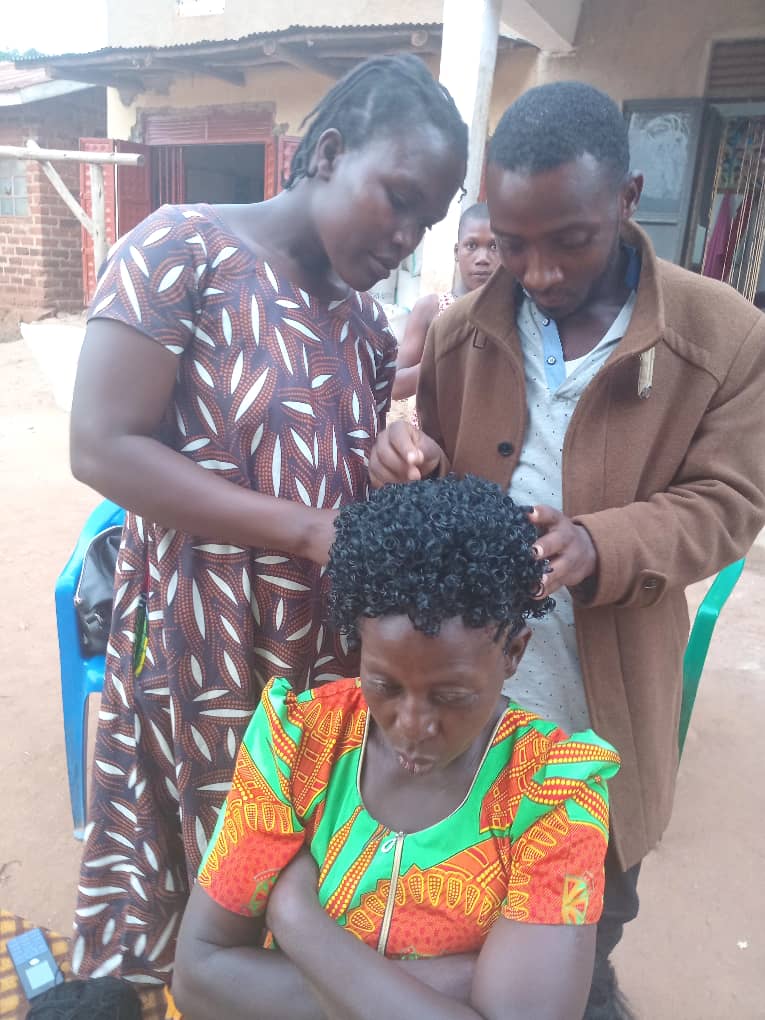 Hairdressing practical training